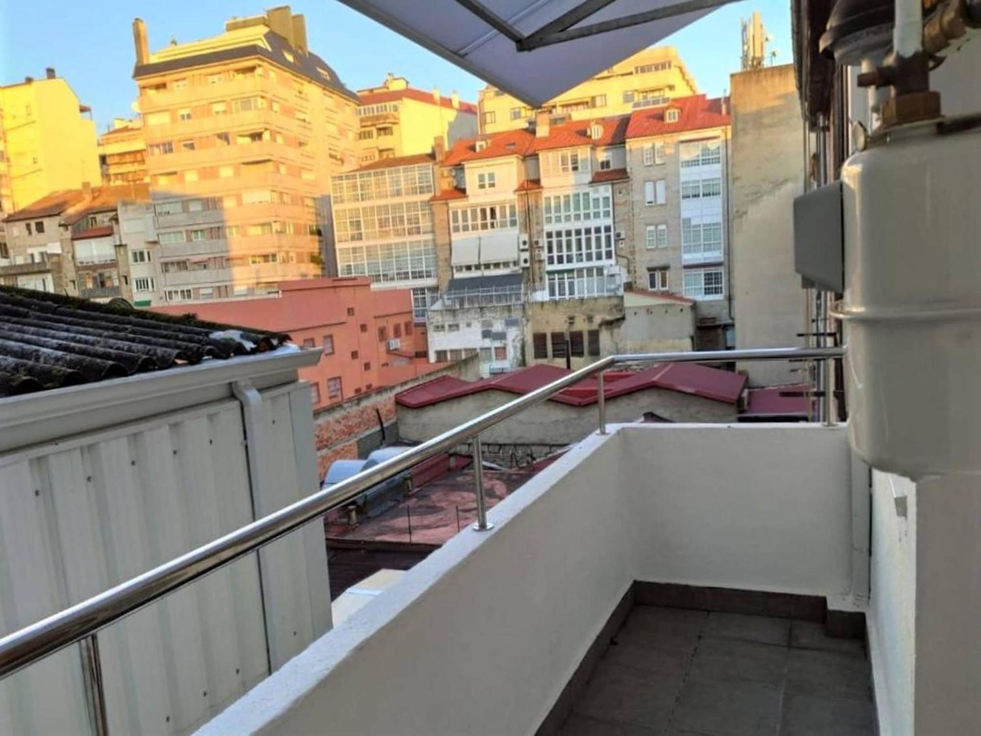 Charming Apartment In Ourense Overlooking The City Exterior foto